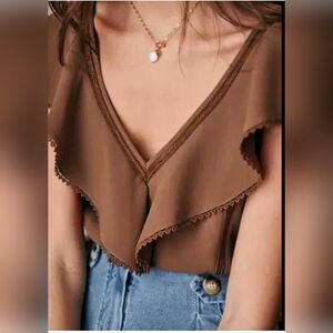 NWT Sezane Manette Blouse in Coffee